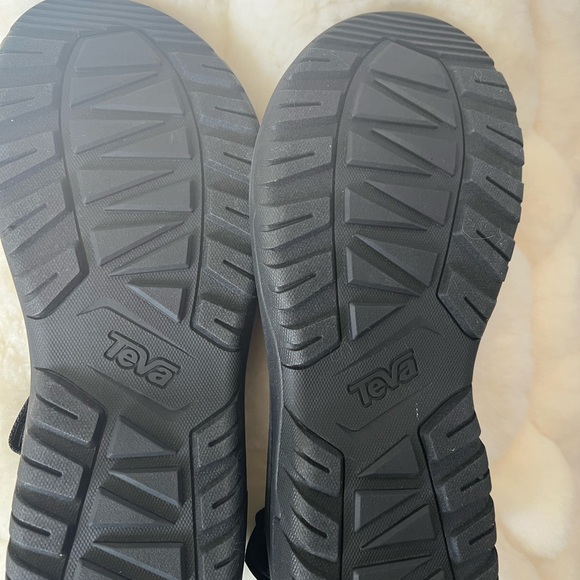Teva Black Hurricane XLT2 Sandals - Picture 3 of 6